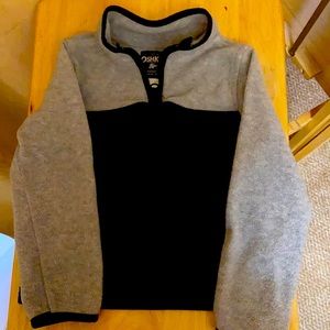OshKosh B’Gosh 1/4 zip fleece pullover.